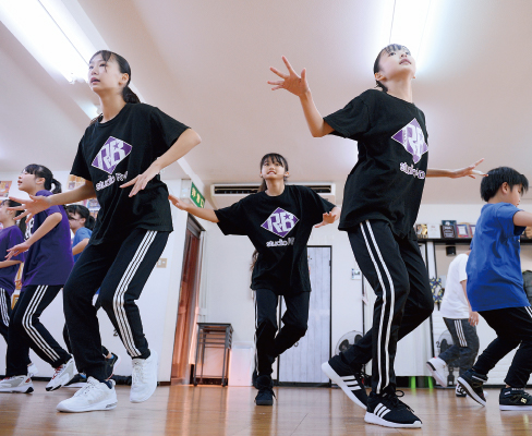 studio R+Bココロがカラダを弾けさせる